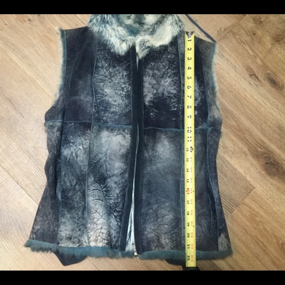 Fabulous Real Fur Vest - Picture 6 of 9